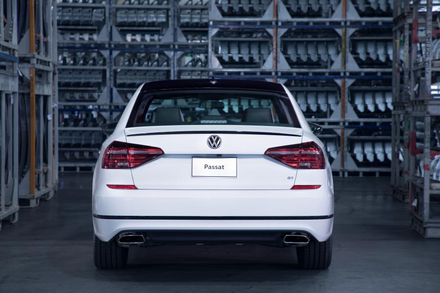  Volkswagen Passat GT (NMS) 2018 года  (фото 3 из 24)
